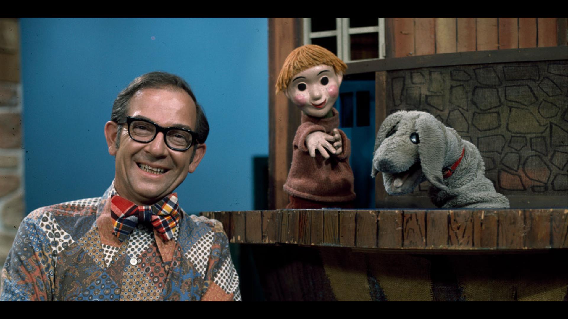 MR DRESSUP: THE MAGIC OF MAKE-BELIEVE