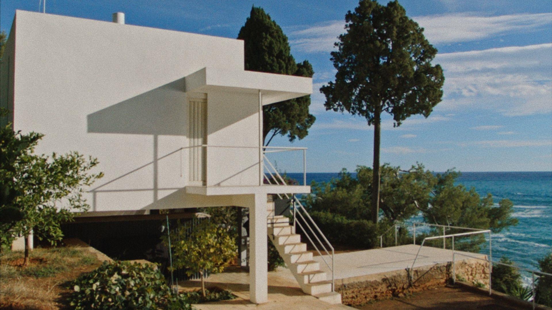 E.1027 - EILEEN GRAY AND THE HOUSE BY THE SEA